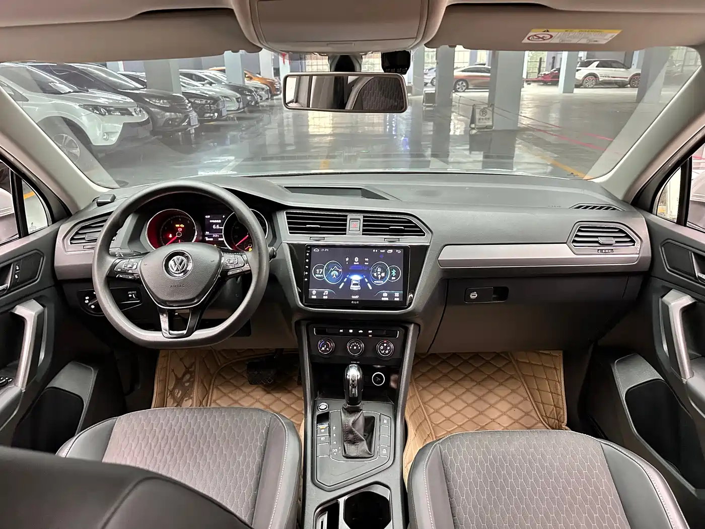 Volkswagen Tiguan L 2018 330TSI Automatic 2WD Trend Edition фото 9