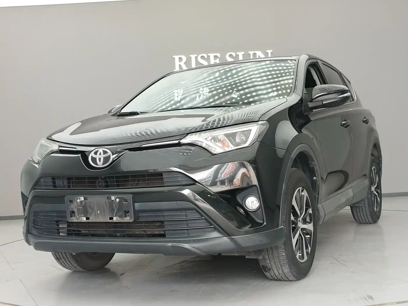 Toyota RAV4 Rongfang 2016 2.0L CVT 2WD Urban (China V)