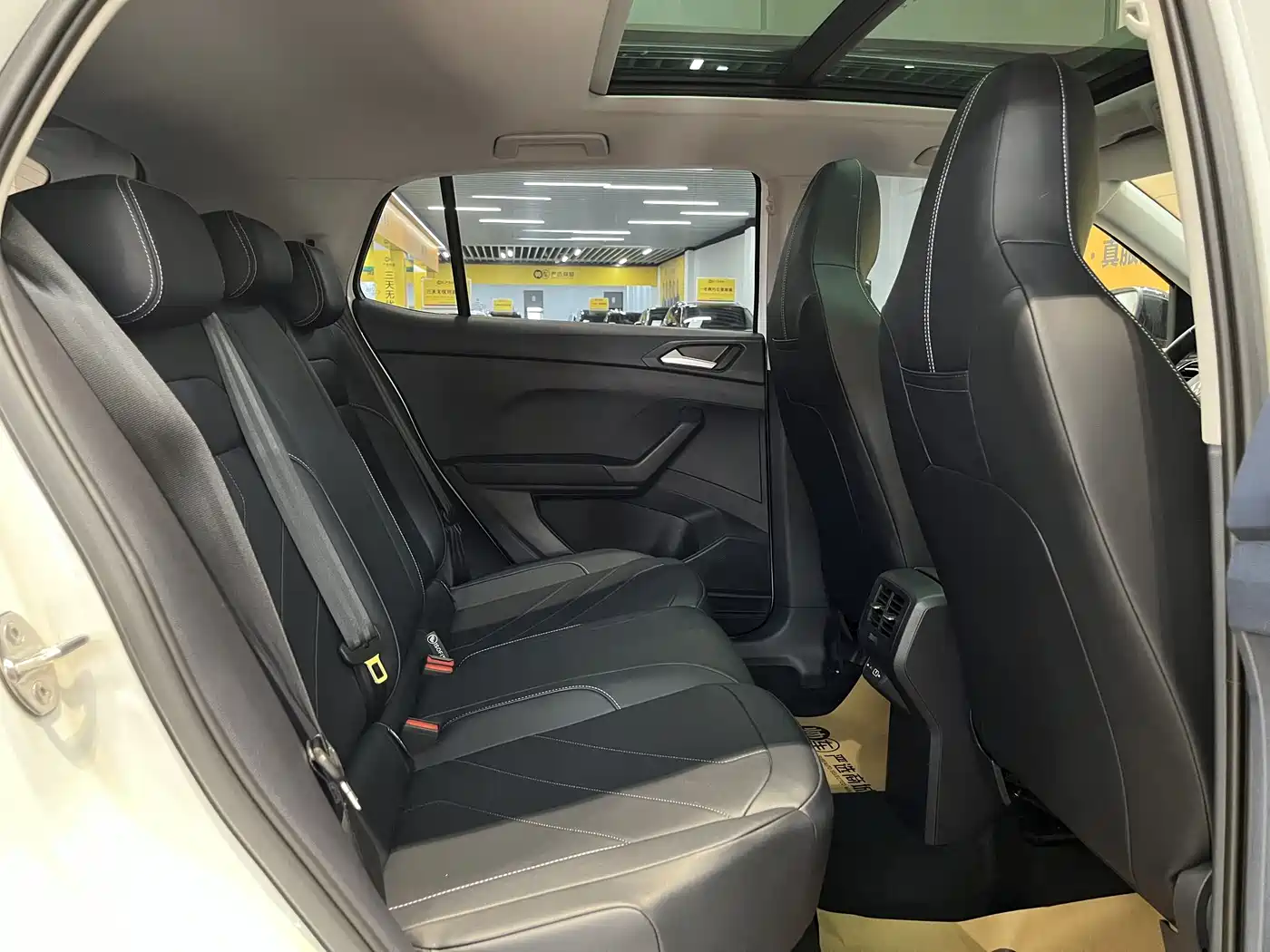 Volkswagen Tharu 2025 New Edge 300TSI Enjoyment Edition фото 10