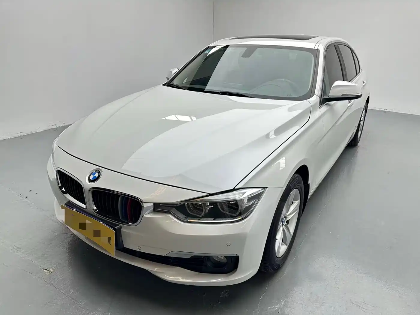 BMW 3 Series 2016 316Li Fashion