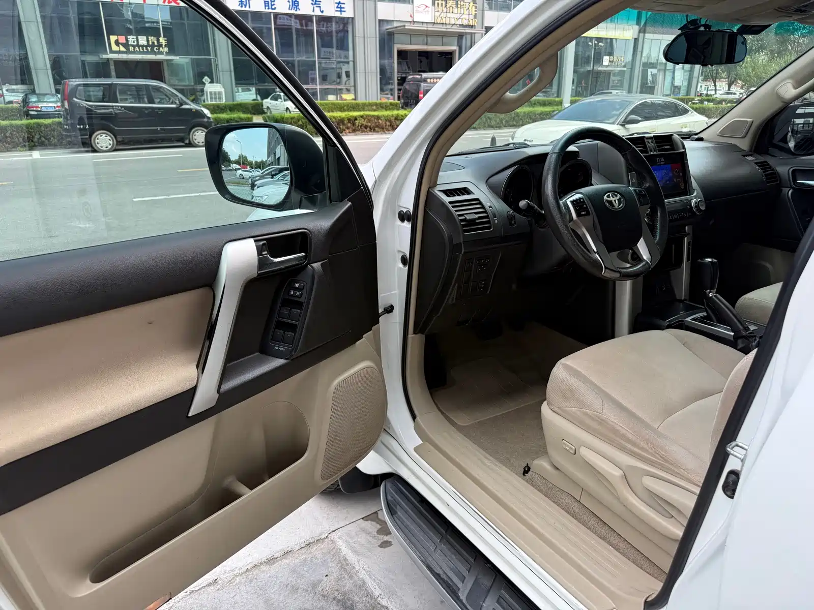 Фото 18 - Toyota Prado