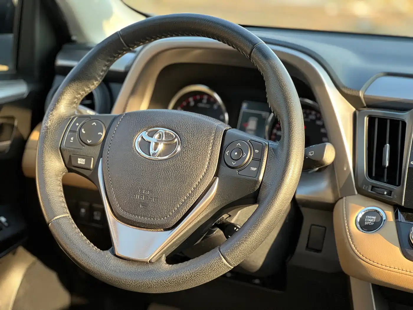 Toyota RAV4 Rongfang 2016 2.0L CVT 2WD Smart (China V) фото 14