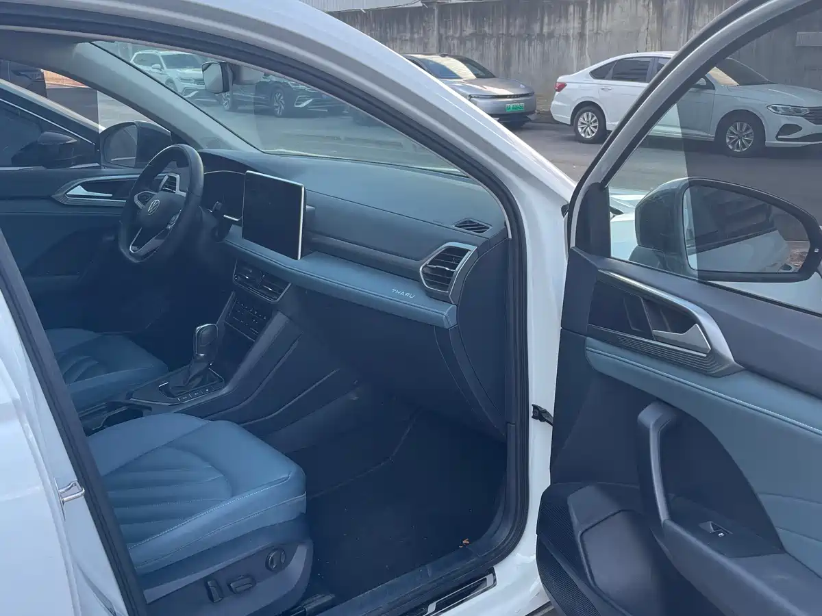 Volkswagen Tharu 2024 300TSI 2WD Moon Premium Edition фото 5