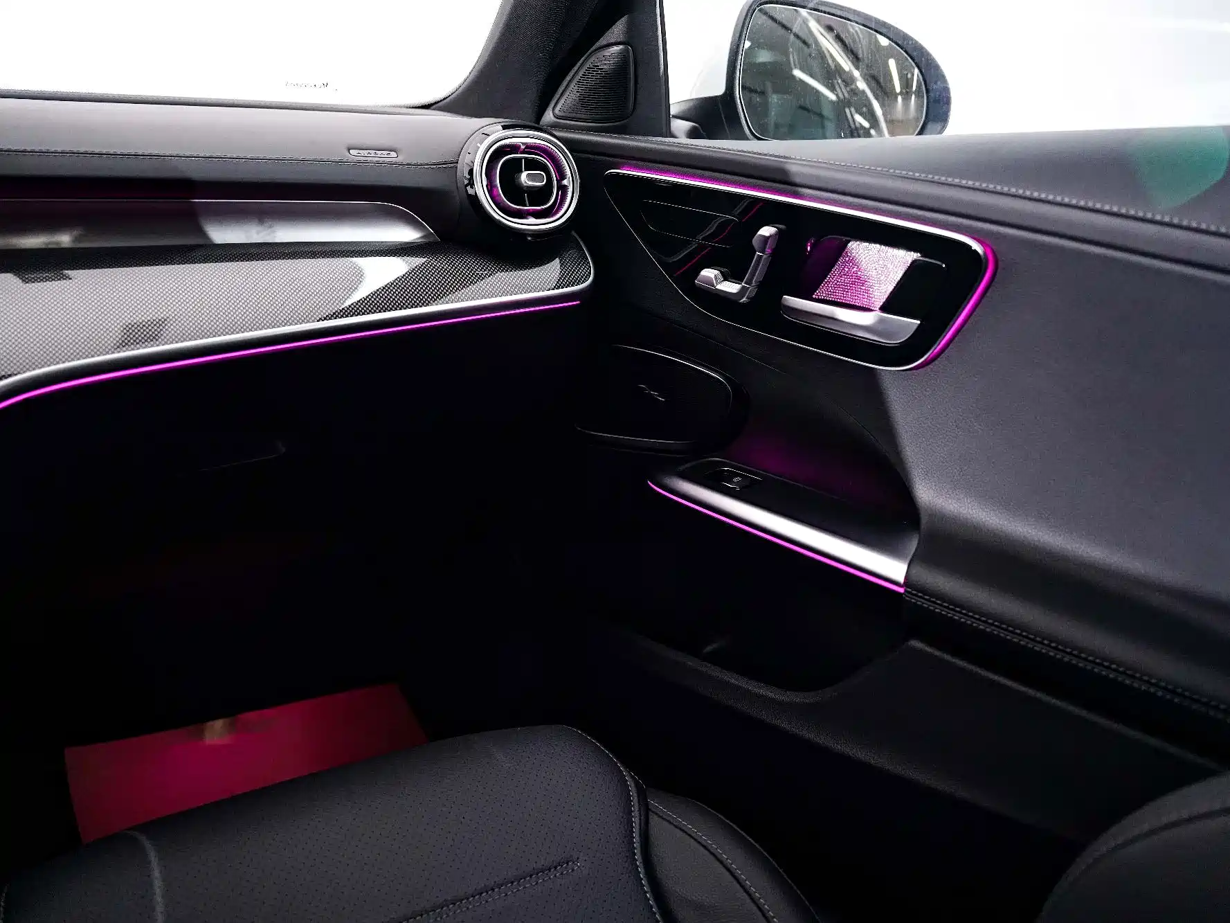 Фото 22 - Mercedes-Benz C-Class