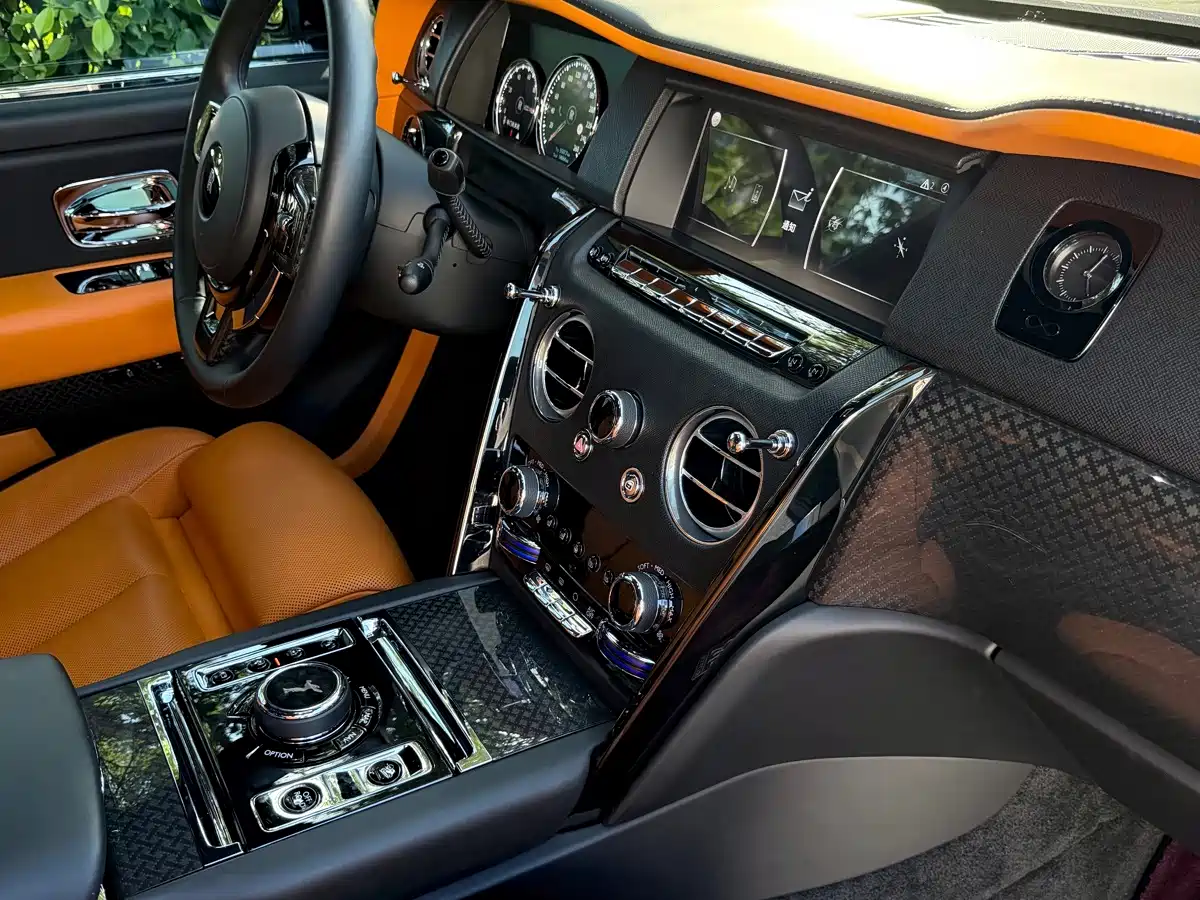 Rolls-Royce Cullinan 2023 2024 Black Badge