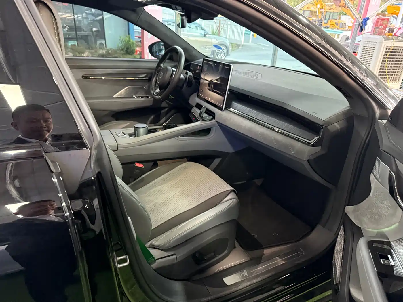 ZEEKR EXTREME KRYPTON 001