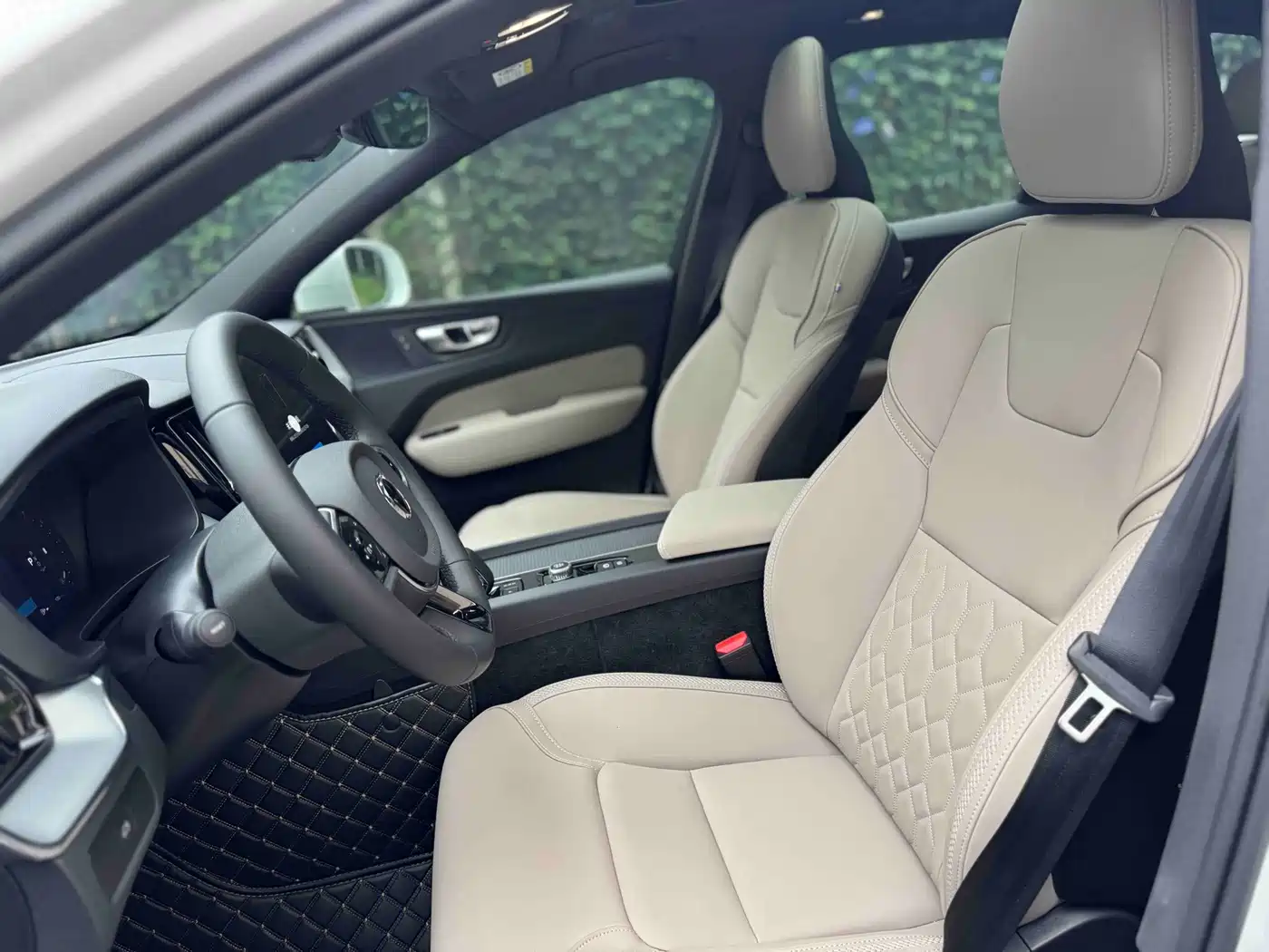 Volvo XC60 2025 2026 Model B5 AWD Smart Elite Luxury