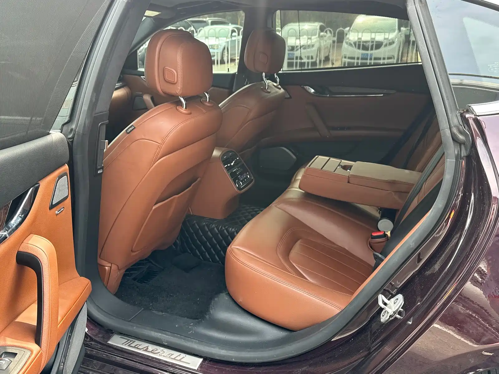 Фото 5 - Maserati Quattroporte