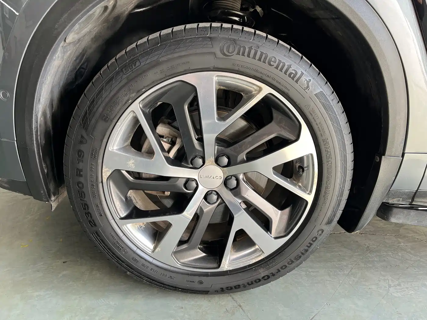 Lynk & Co 01 2017 2.0T AWD Pro фото 15