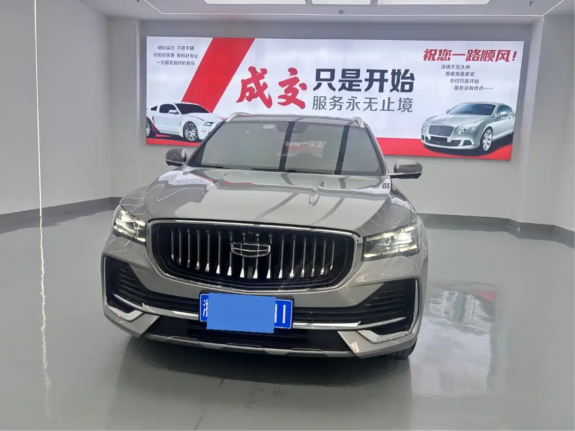 Фото 2 - Geely Monjaro