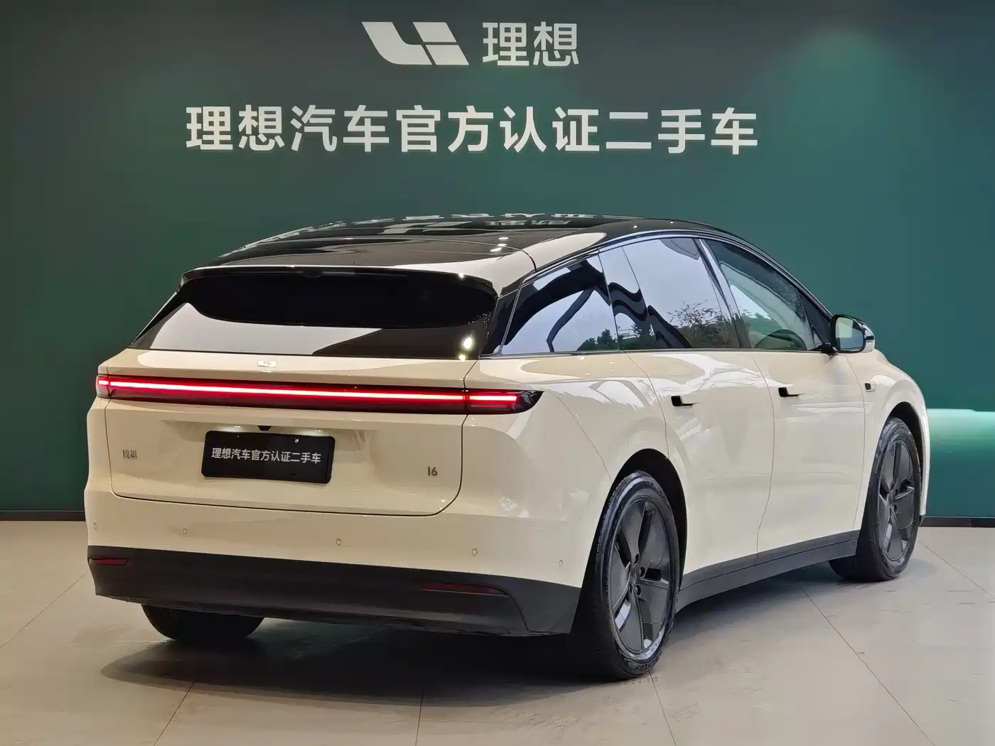 Li Auto i6 2025 2025 2WD Base Model