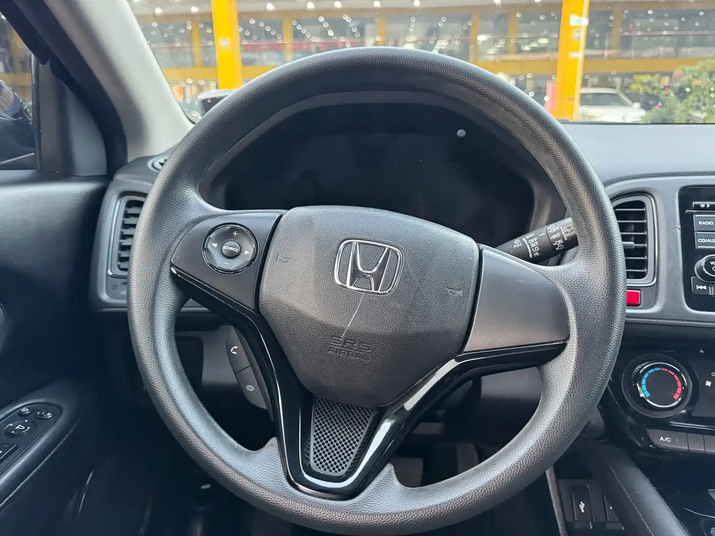Honda Vezel 2015 2015 1.8L CVT FWD Elite