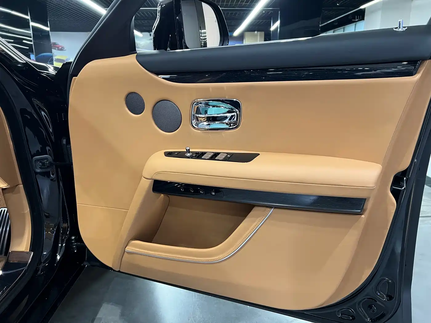 Rolls-Royce Ghost 2021 6.7T Long Wheelbase фото 25