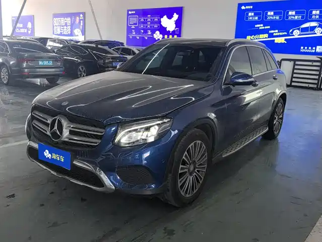 MERCEDES-BENZ GLC