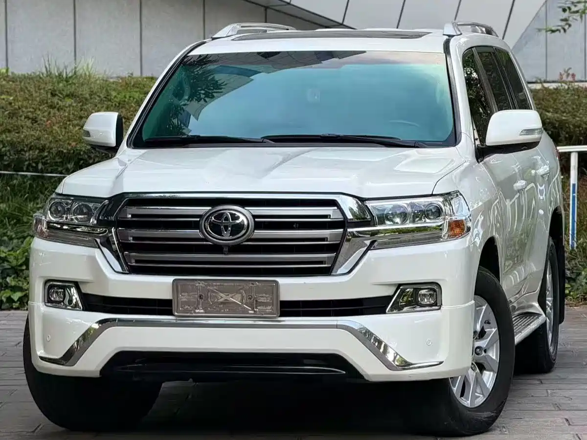 Toyota Land Cruiser (Import) 2019