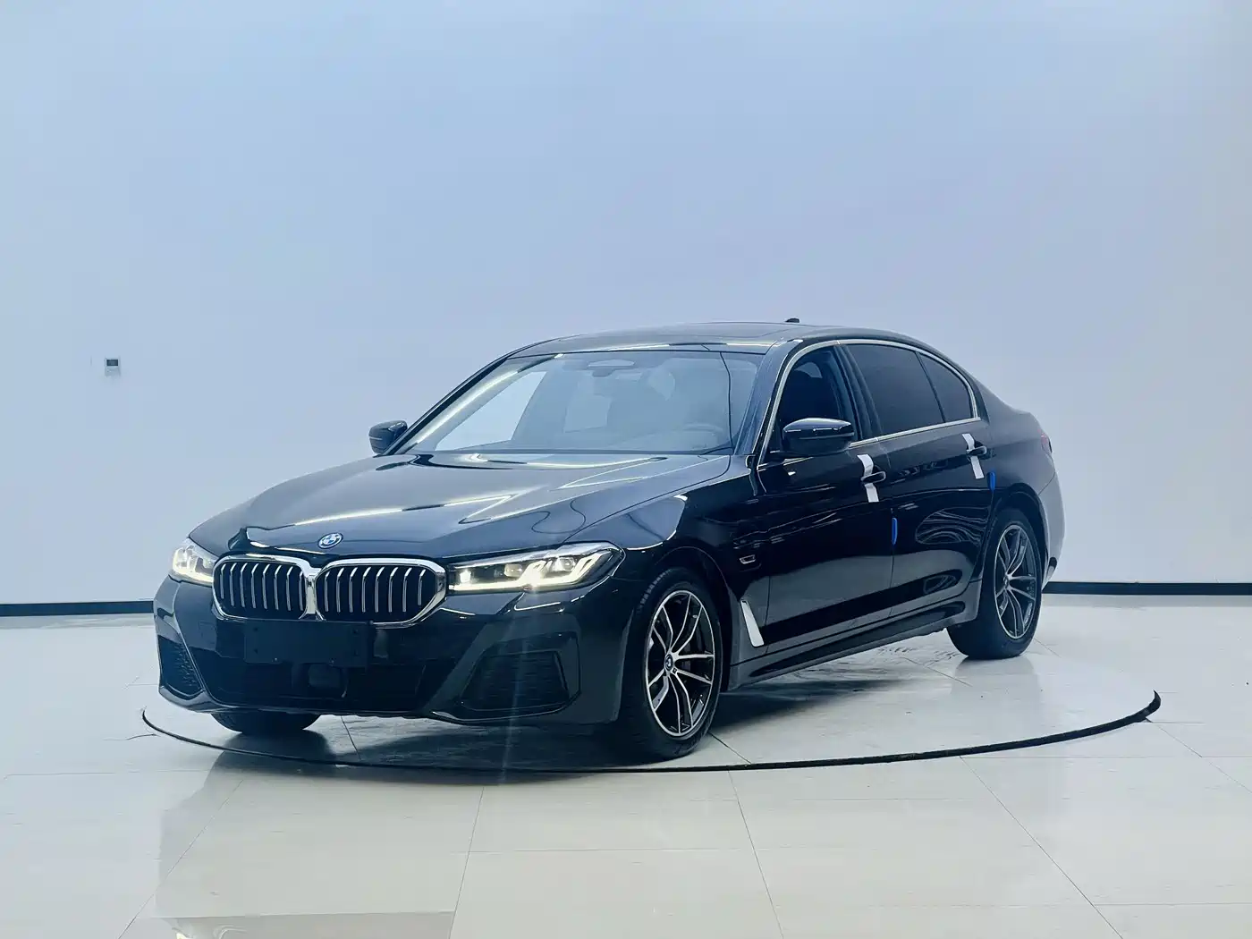 BMW 5 Series New Energy 2022 535Le Pioneer M Sport Package