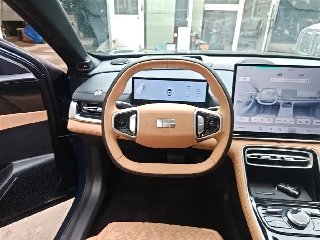 Geely Galaxy Galaxy A7 2025 EM-i фото 11