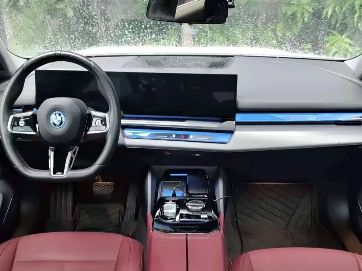 BMW i5 2024 2024 eDrive 35L Premium Model M Sport Package