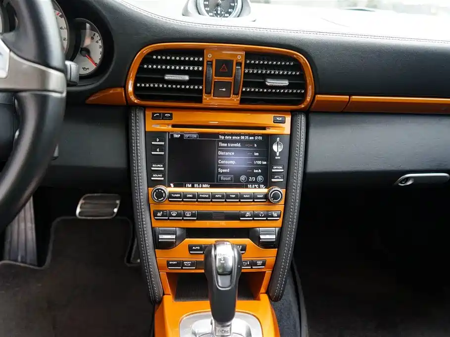 Porsche 911 2010 Carrera 4 Cabriolet 3.6L фото 18
