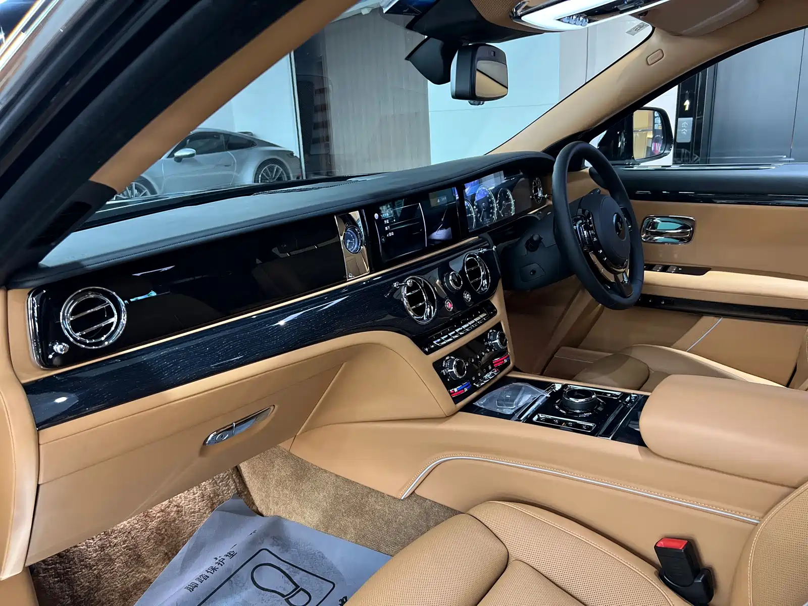 Фото 11 - Rolls-Royce Ghost