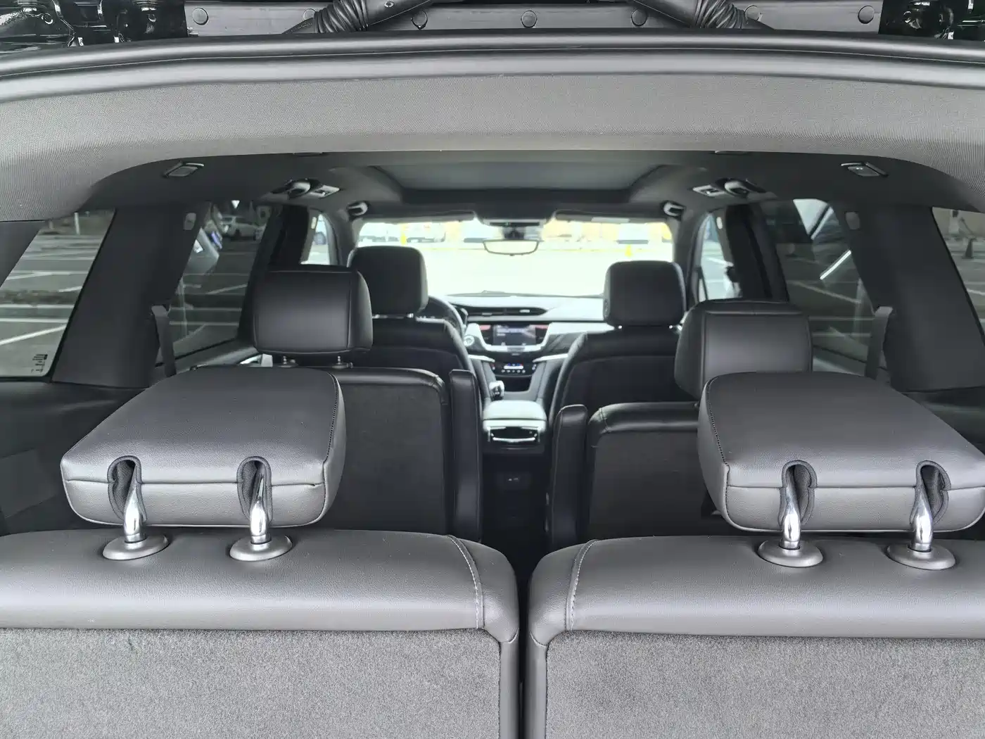 CADILLAC XT6