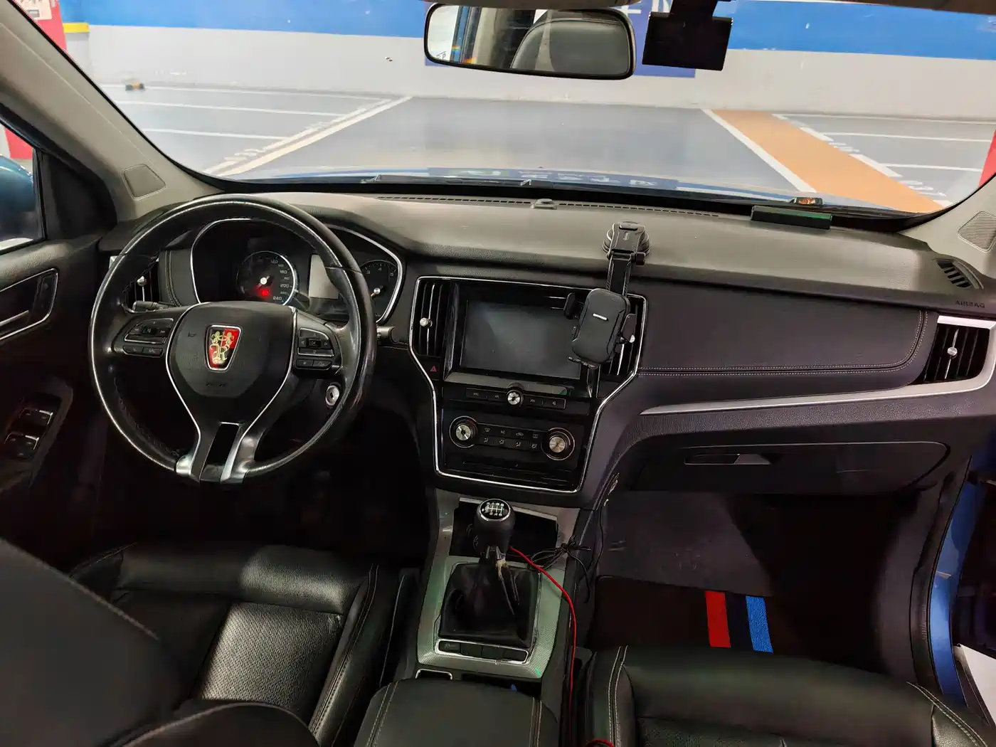 Фото 7 - Roewe RX5