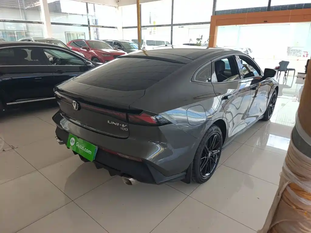 Changan UNI-V iDD 2023 2023 ZhiDian iDD 1.5T 113km Smart Fun Edition
