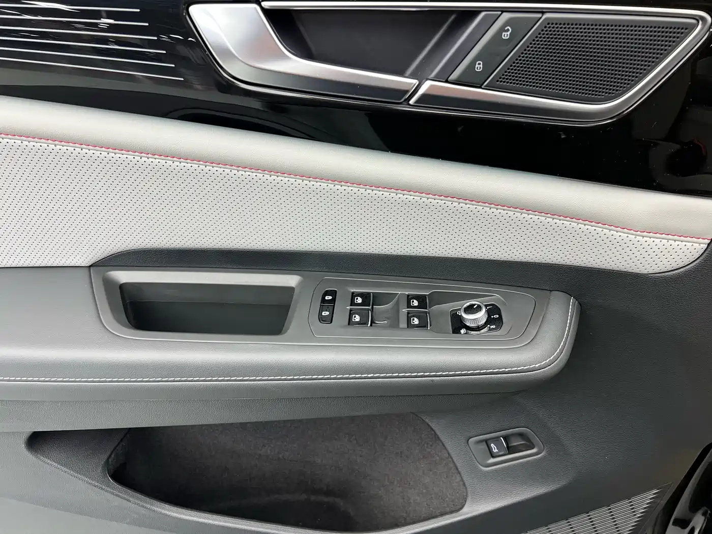 VOLKSWAGEN TOURANG