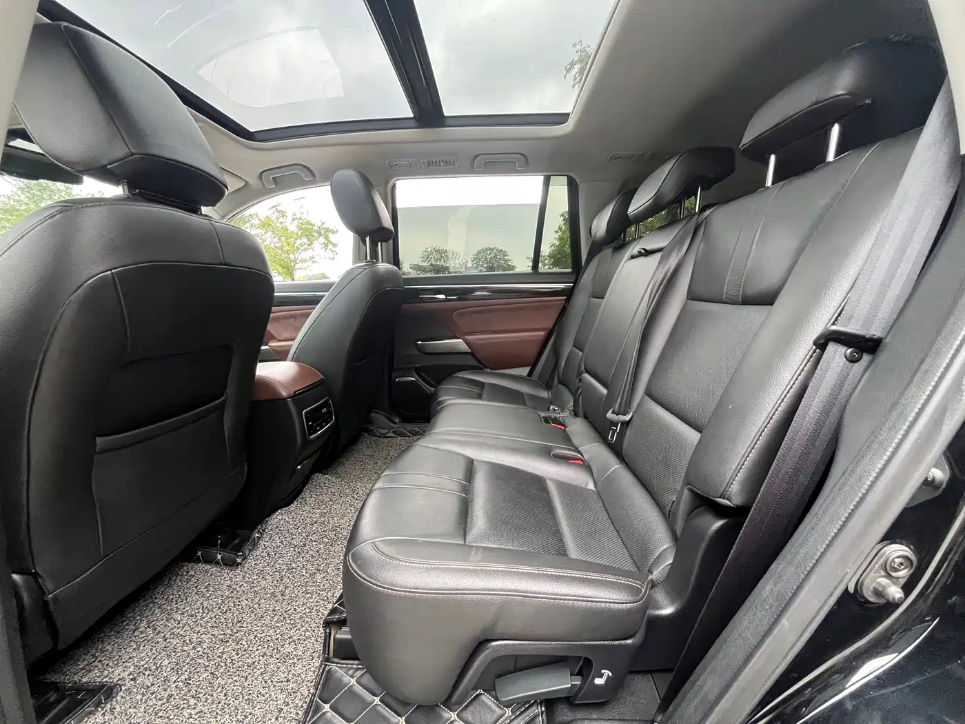 GAC Trumpchi Trumpchi GS8 2017 320T 2WD Luxury Smart Connect (7-seater) фото 6