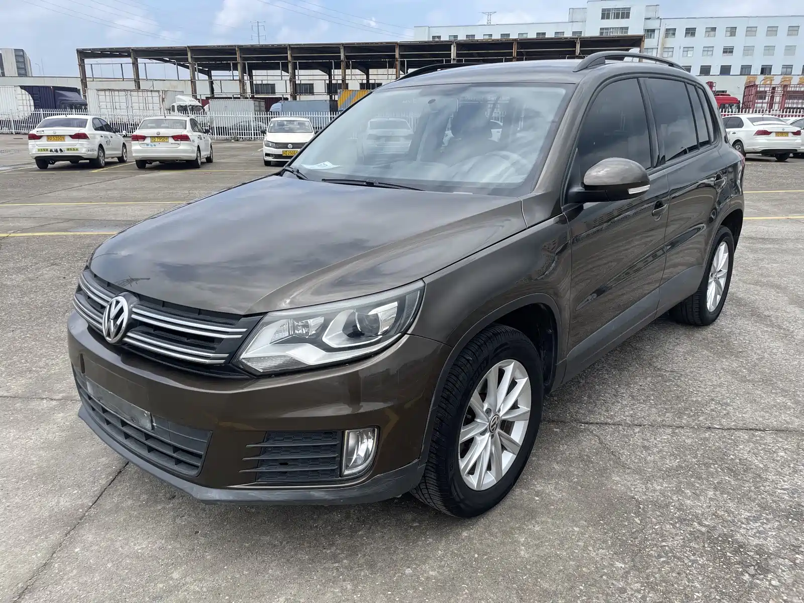 Фото 18 - Volkswagen Tiguan