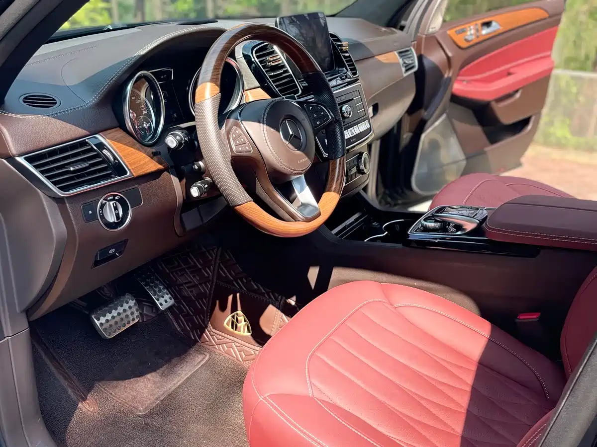 Mercedes-Benz GLS 2018 Facelift GLS 320 4MATIC фото 23