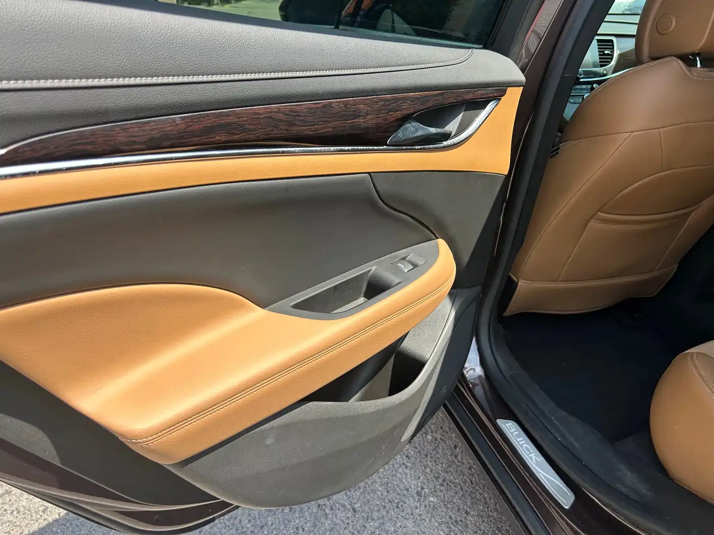 Фото 14 - Buick LaCrosse