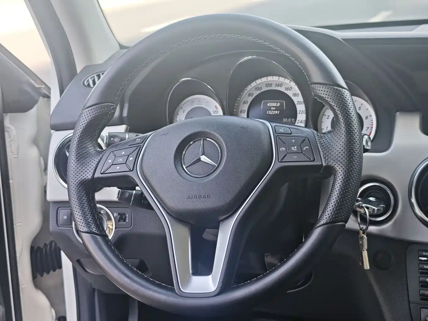 Mercedes-Benz GLK-Class 2013 GLK 300 4MATIC Dynamic Sunroof фото 11