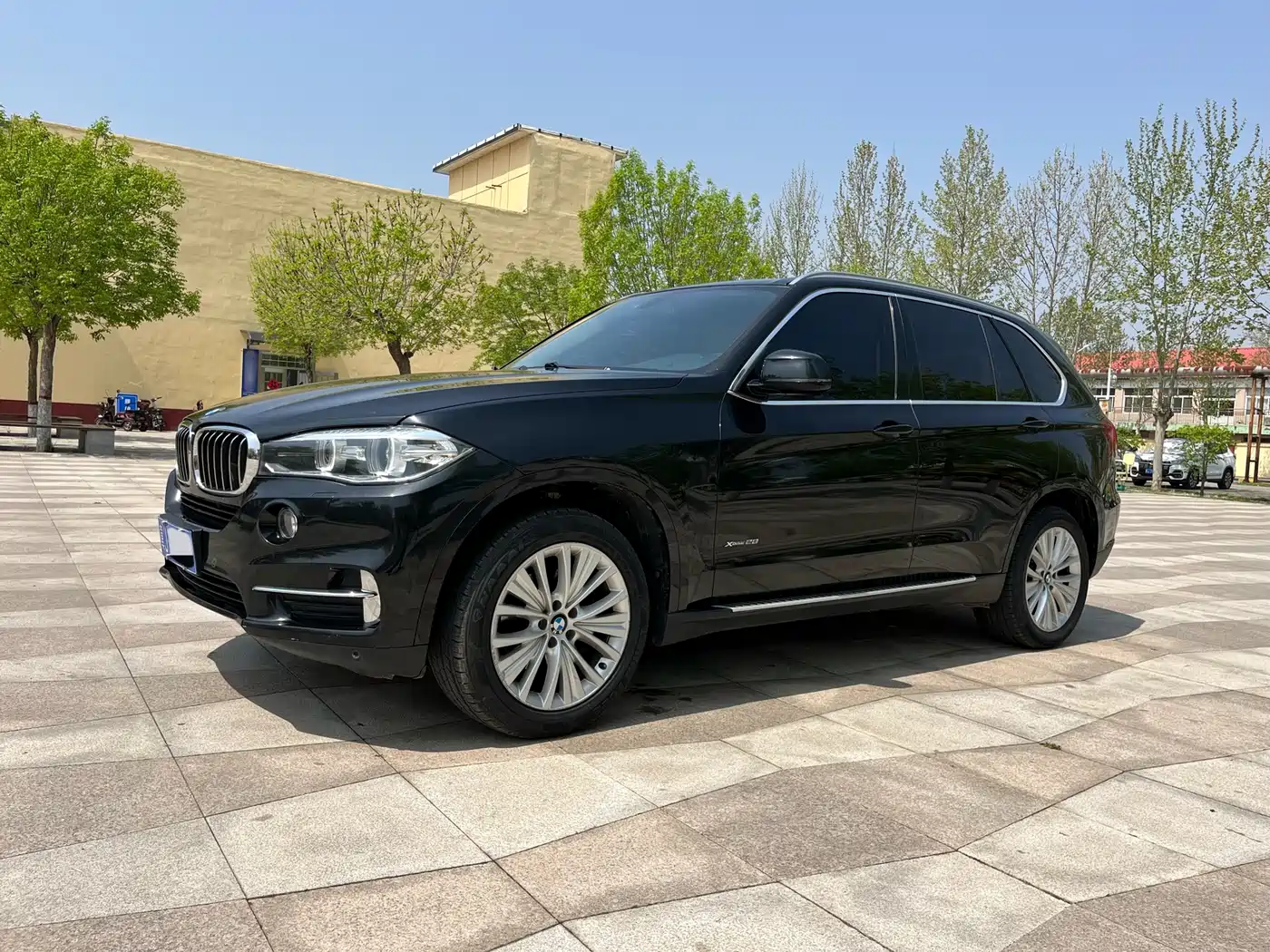 BMW X5 (Import) 2017 xDrive28i фото 2