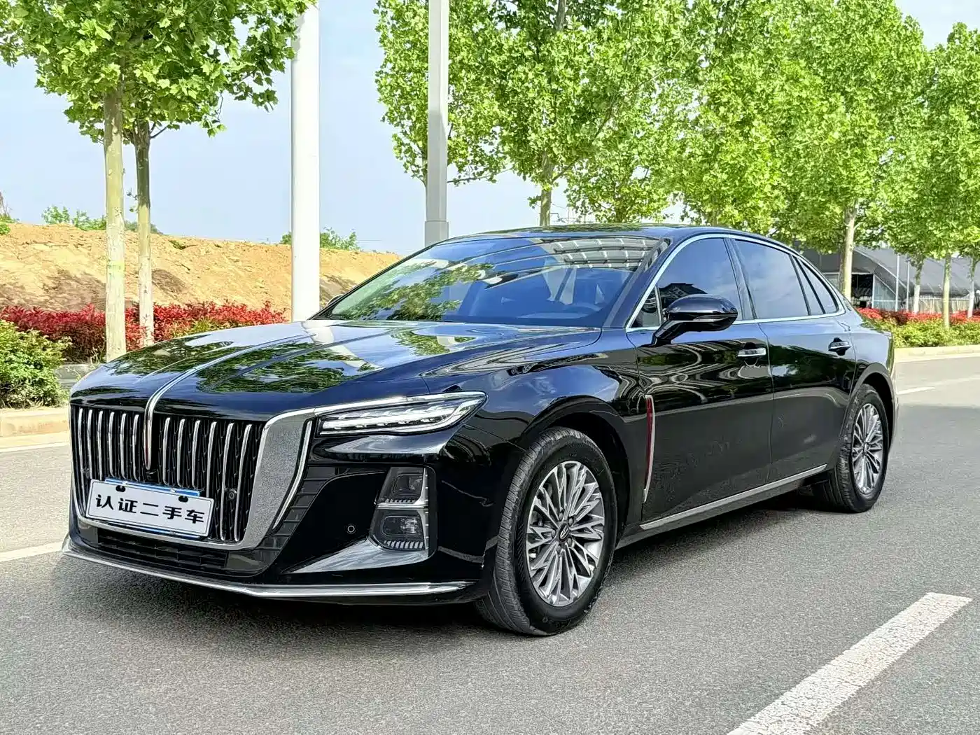 Hongqi H5 2023 1.5T DCT Smart Connect Joy Edition
