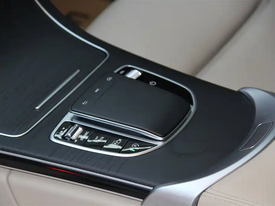 Mercedes-Benz C-Class 2019 Facelift C 260 L Sport фото 27