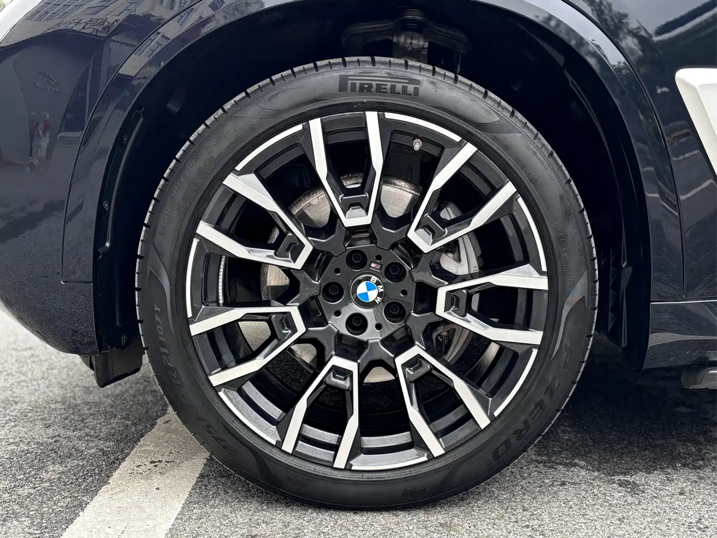 BMW X5 2023 xDrive 40Li M Sport Package фото 7