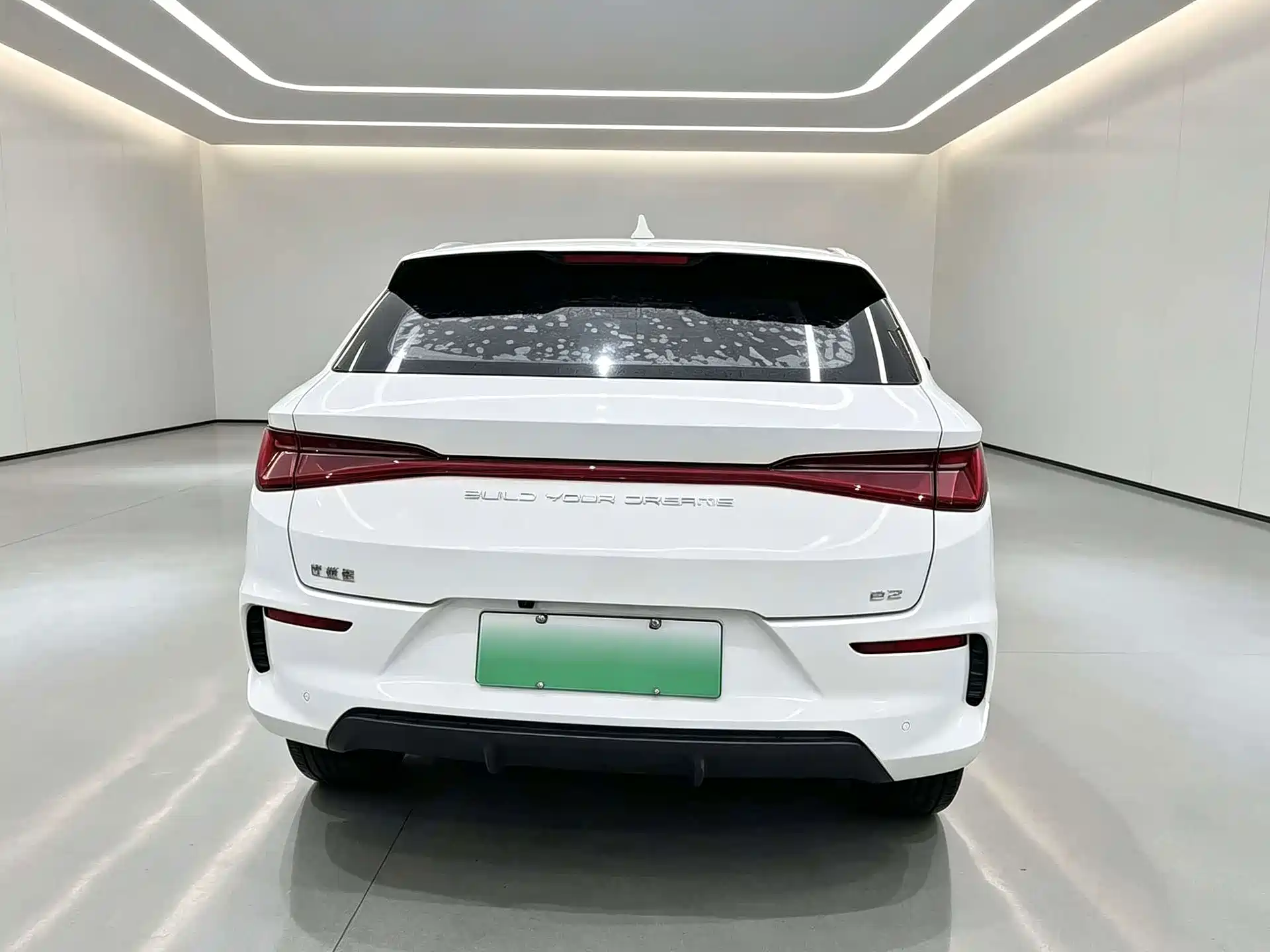 Фото 3 - BYD e2