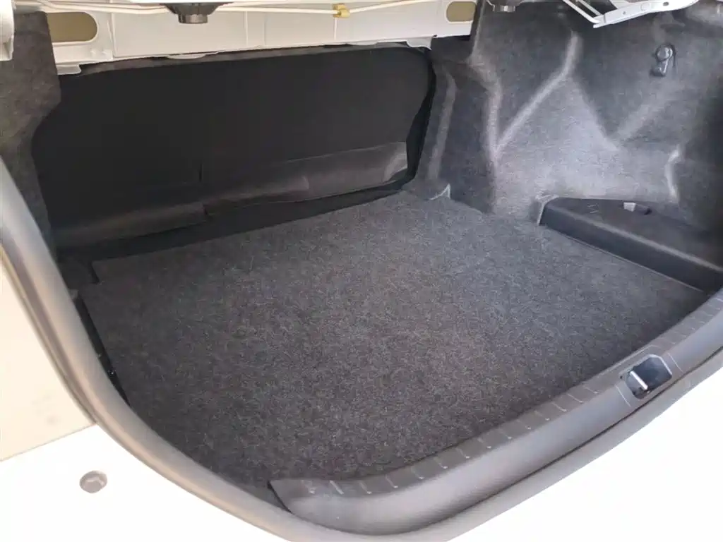 Toyota Corolla 2017 Facelift 1.2T S-CVT GL-i фото 19
