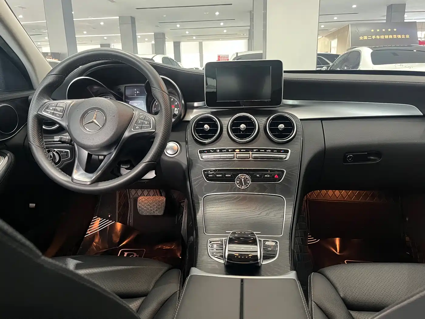 Mercedes-Benz C-Class 2017 C 180 L Sport фото 6