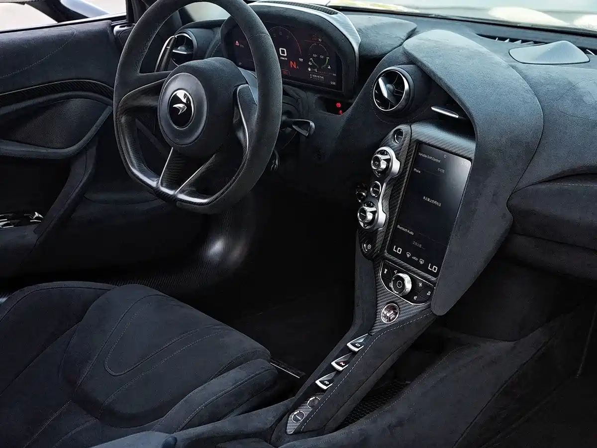 McLaren 720S 2019 4.0T Coupe фото 17
