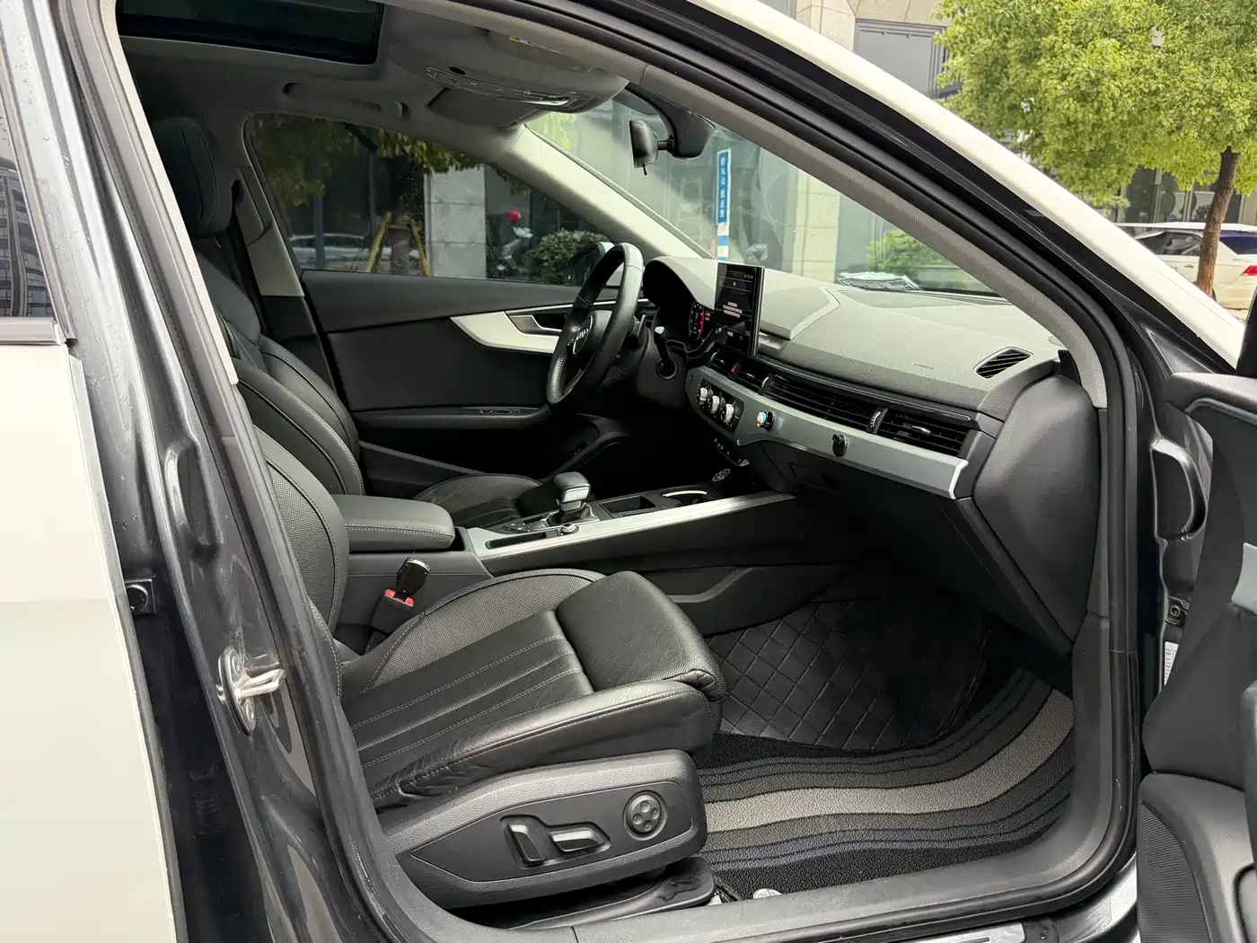 Audi A4L 2020 40 TFSI Fashion Dynamic Edition фото 8