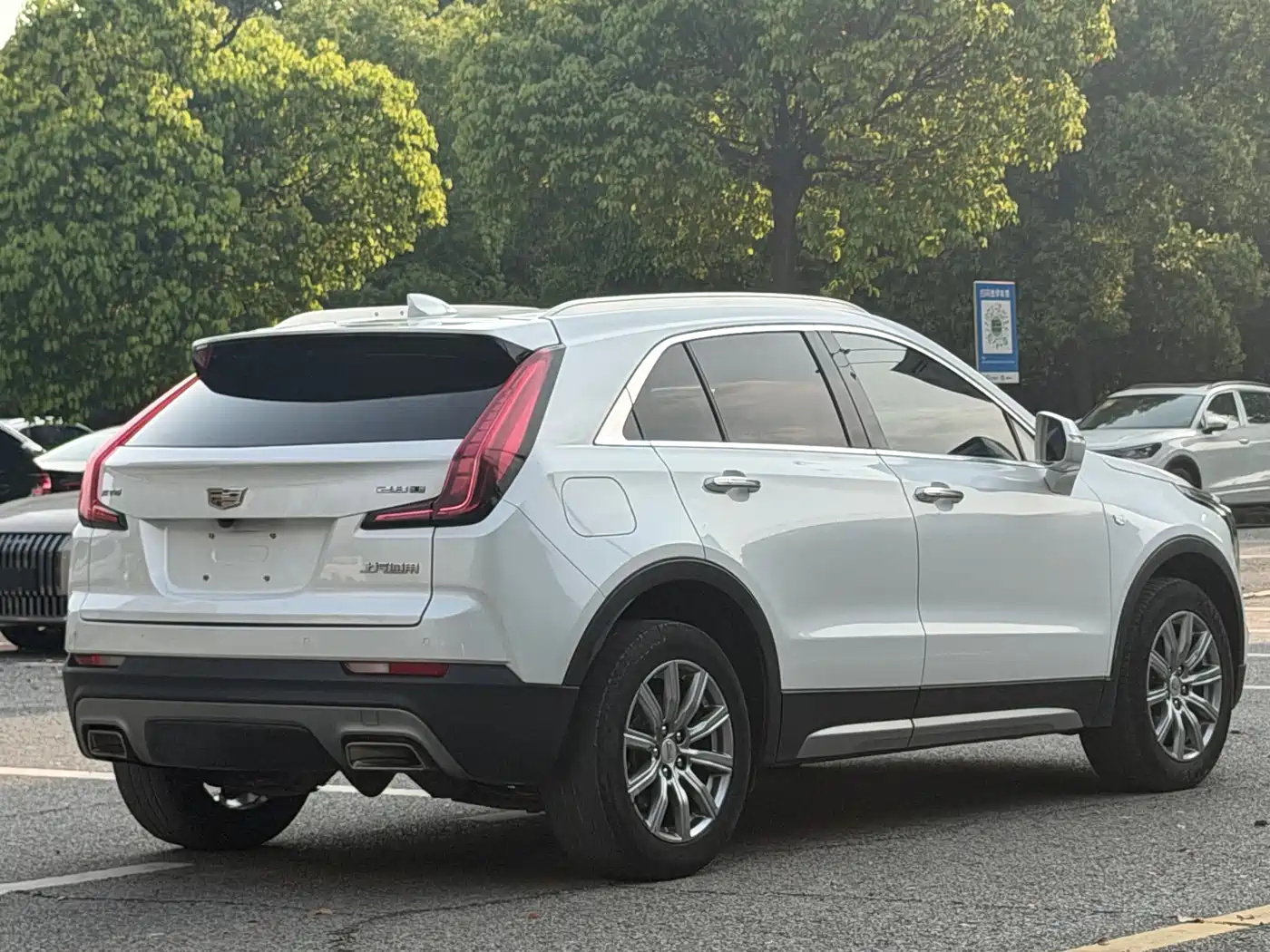 Cadillac XT4 2020 28T FWD Leading Trim фото 14