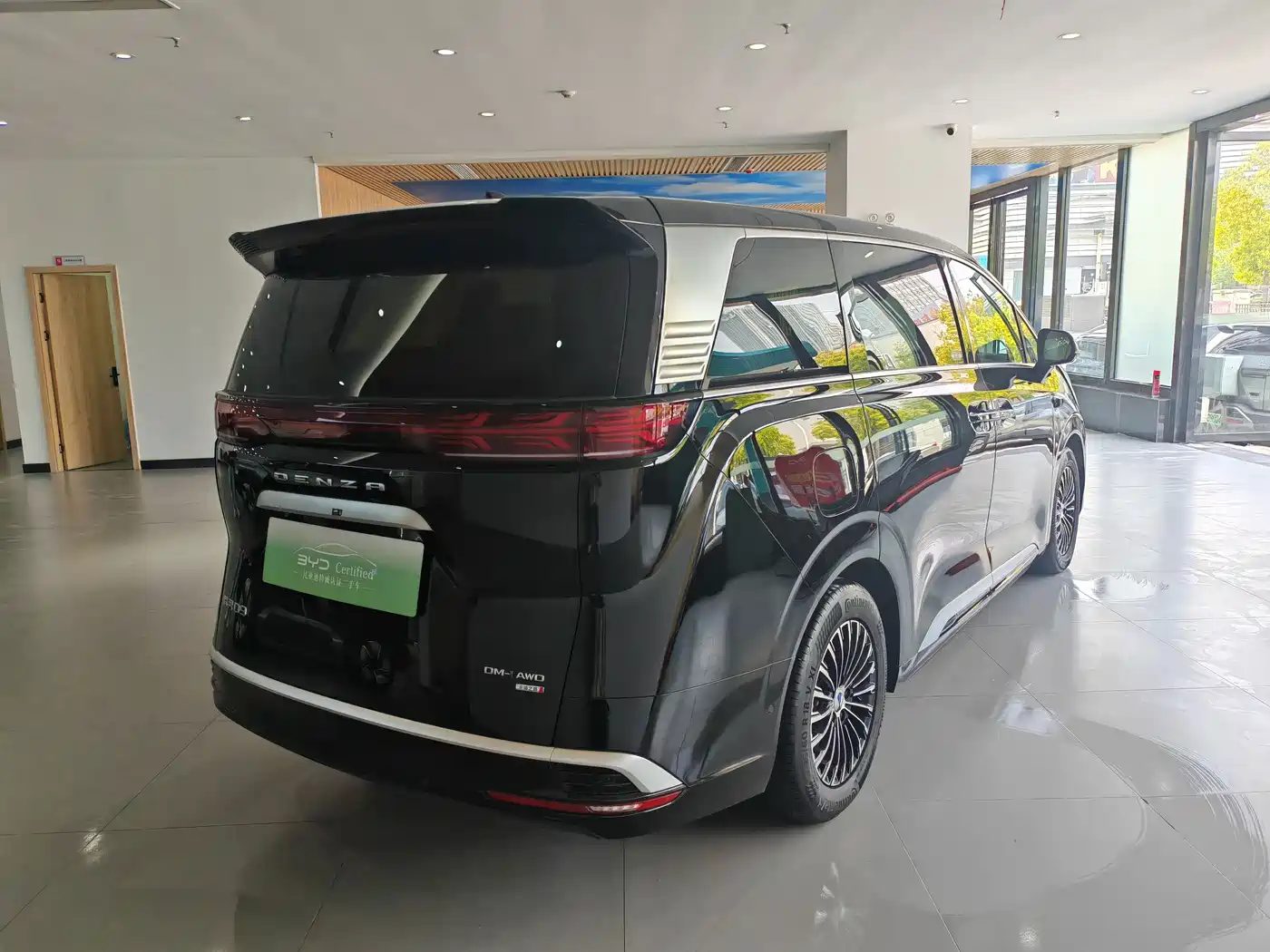Denza D9 2025 Model DM-i Smart Drive Edition 1020 AWD Flagship фото 3