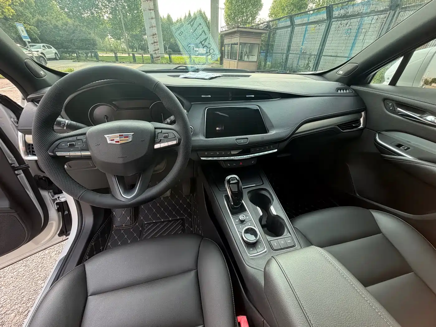 Cadillac XT4 2020 28T FWD Leading Trim фото 8