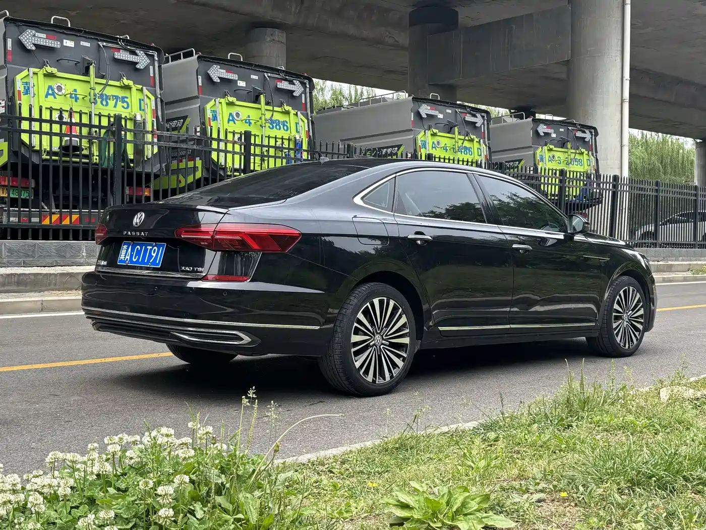 Volkswagen Passat 2019 330TSI Luxury Edition China VI фото 6