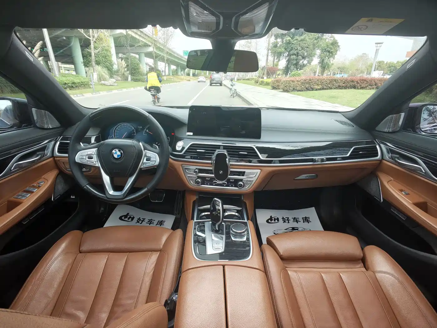 BMW 7 Series 2018 730Li Leading Type M Sport Package фото 11