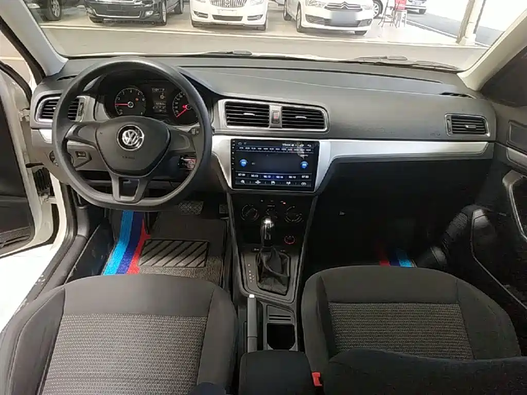 Volkswagen Lavida 2017 1.6L Automatic Trend Edition фото 10