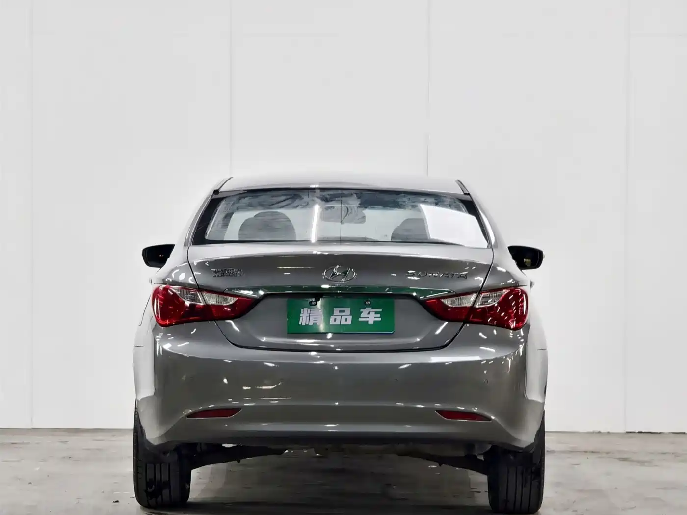Hyundai Sonata 2011 2.0L Automatic Luxury фото 5