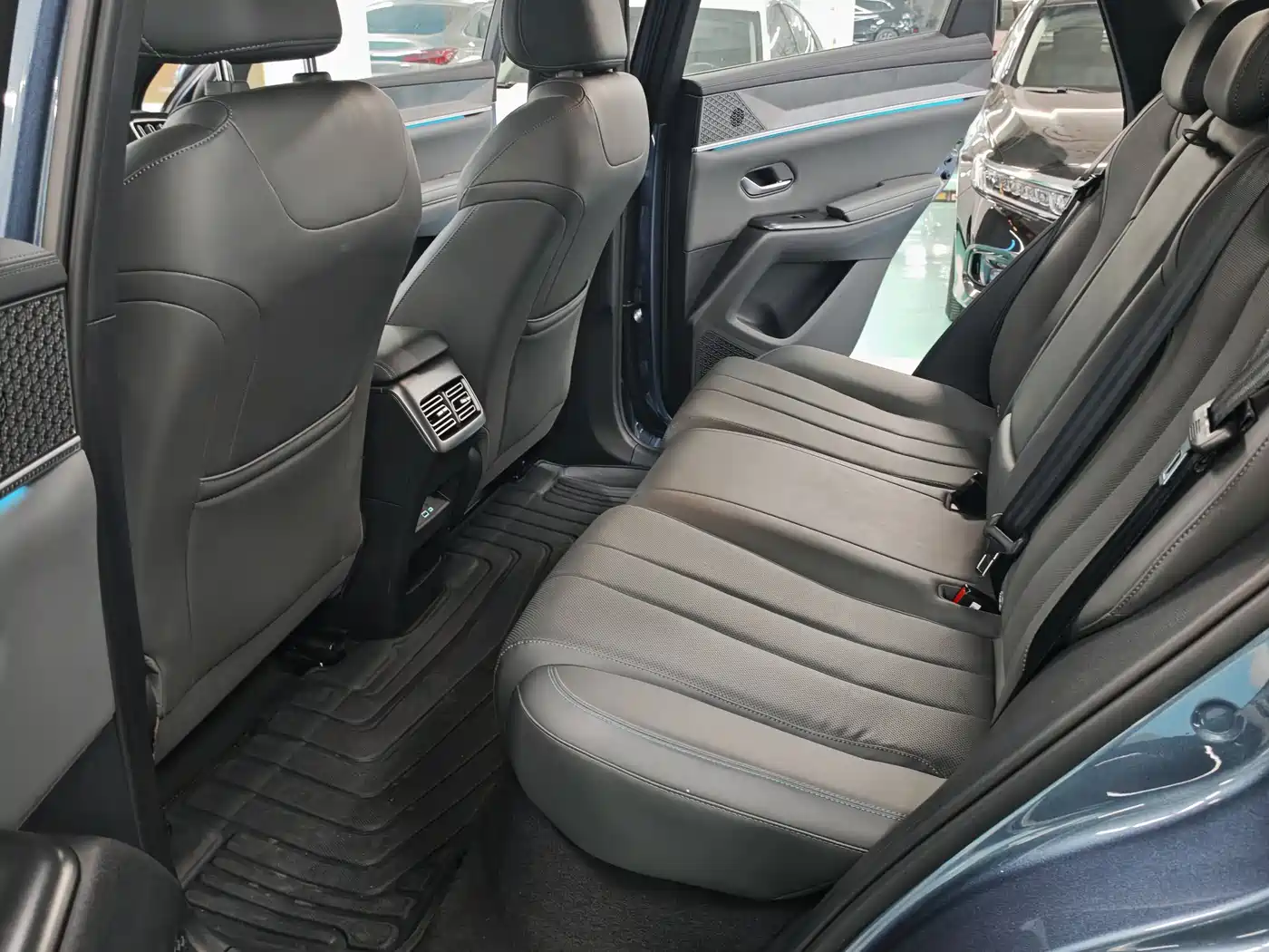 BYD Song Pro New Energy 2025 2nd Generation Smart Drive Edition DM-i 115KM Surpassing Type фото 8